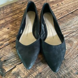 Gianni Bini black flats